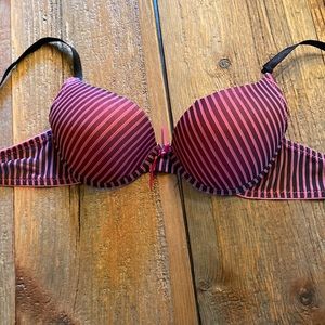 Hers and Herman NWT pink bra, 34B
